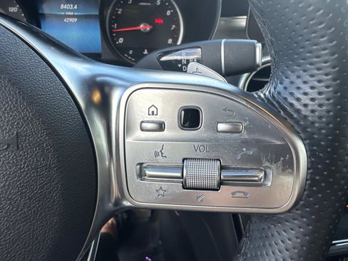 Certified 2022 Mercedes-Benz GLC 300 image 25