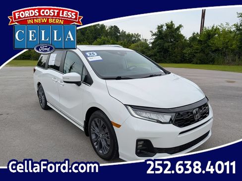 Used 2025 Honda Odyssey Touring image 1