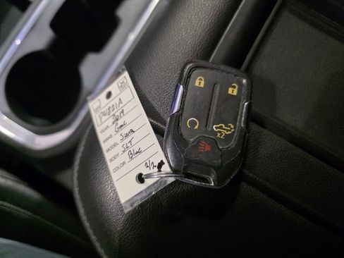 Used 2019 GMC Sierra 1500 SLT w/ SLT Premium Package image 22