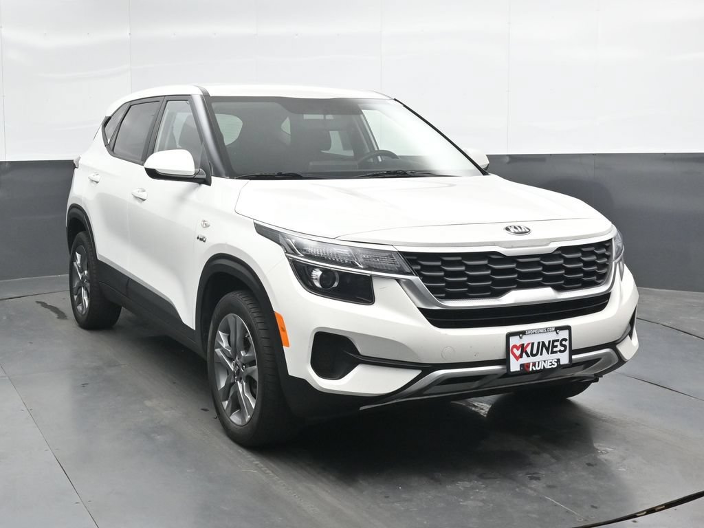 Used 2021 Kia Seltos LX AWD/4WD image 5