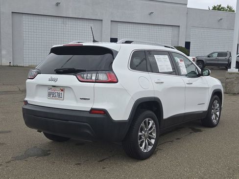 Used 2019 Jeep Cherokee Latitude Plus FWD image 16