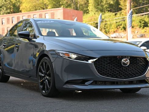 Used 2024 MAZDA MAZDA3 s image 10