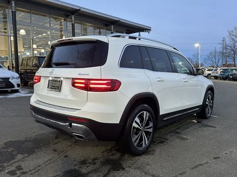 Used 2025 Mercedes-Benz GLB 250 4MATIC image 7