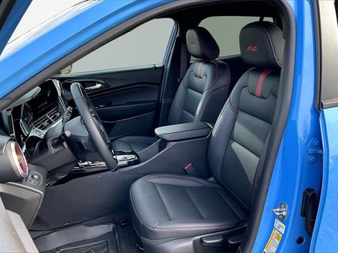 Used 2024 Chevrolet Trax RS w/ Driver Confidence Package image 25