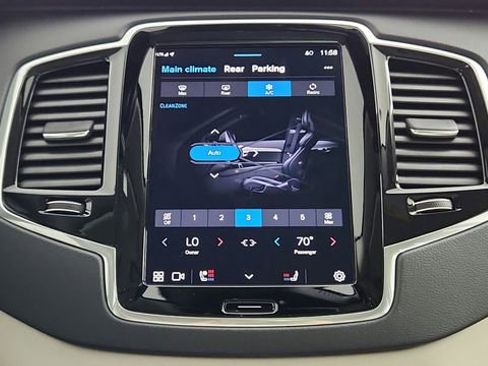 Used 2025 Volvo XC90 B6 Ultra w/ Protection Package Premier AWD/4WD image 21