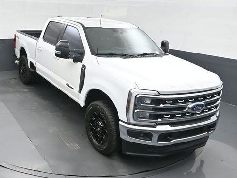Used 2024 Ford F250 Lariat AWD/4WD image 32