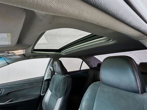 Used 2017 Toyota Camry XSE image 21