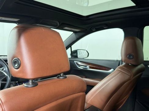 Used 2019 Cadillac XT5 Luxury image 23