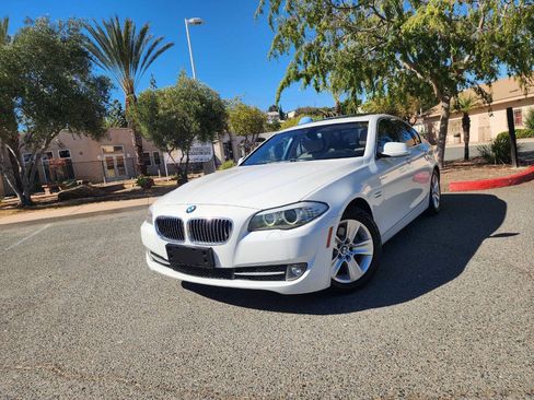 Used 2013 BMW 528i Sedan RWD image 17