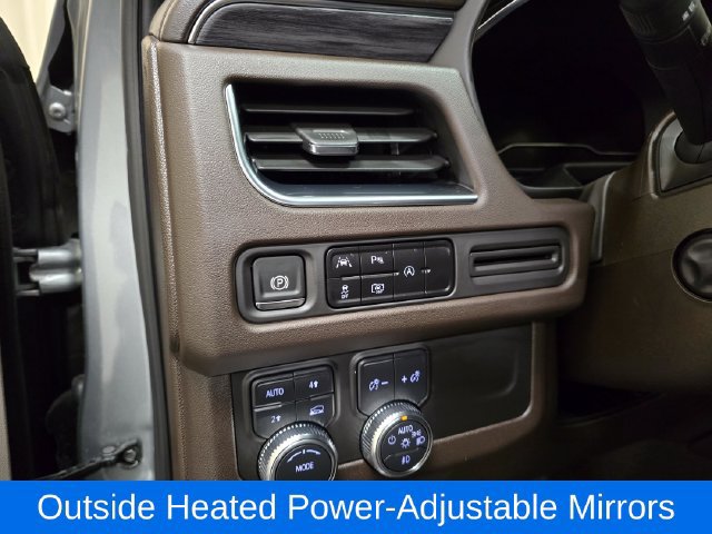 Used 2024 GMC Yukon XL SLT w/ SLT Luxury Package AWD/4WD image 18