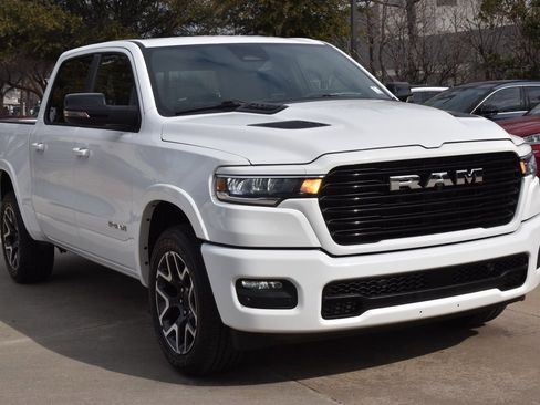 Used 2025 RAM 1500 Laramie w/ Sport Appearance Package image 4