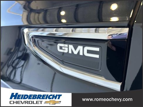 Used 2023 GMC Yukon SLT w/ SLT Premium Package AWD/4WD image 41