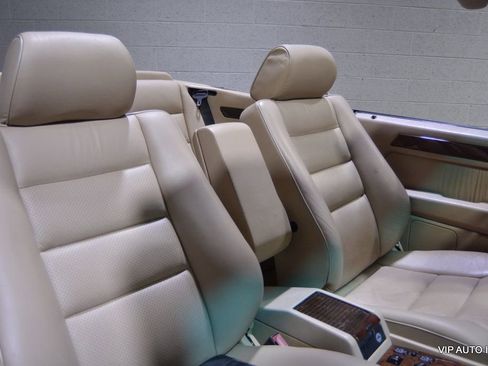 Used 1995 Mercedes-Benz E 320 Convertible image 26