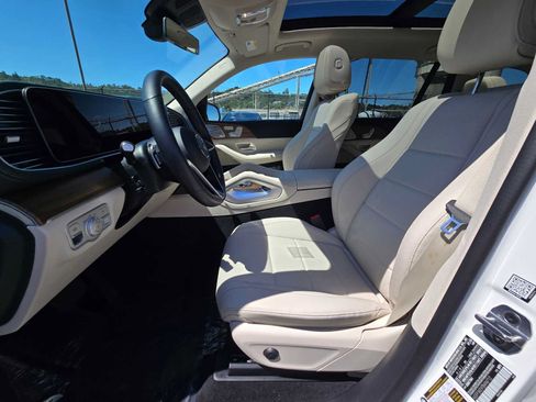 Used 2026 Mercedes-Benz GLS 450 4MATIC image 21