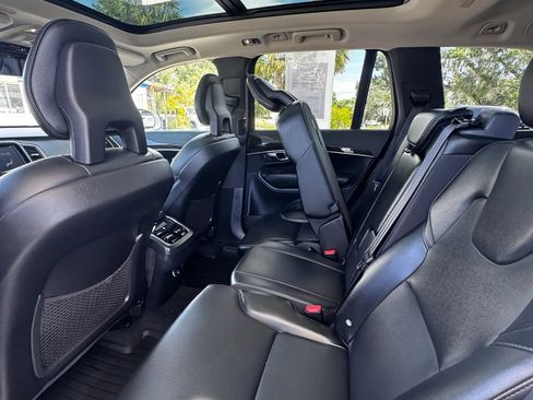 Used 2018 Volvo XC90 T5 Momentum w/ Convenience Package FWD image 21