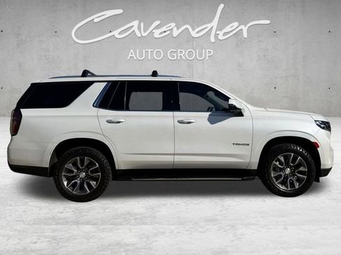Used 2022 Chevrolet Tahoe LT w/ Luxury Package RWD image 17