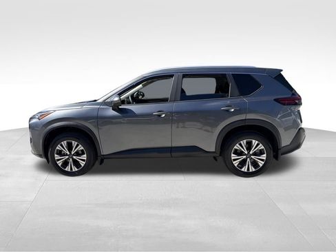 Used 2023 Nissan Rogue SV w/ SV Premium Package image 4