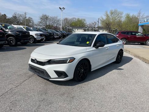 Used 2023 Honda Civic Sport image 4