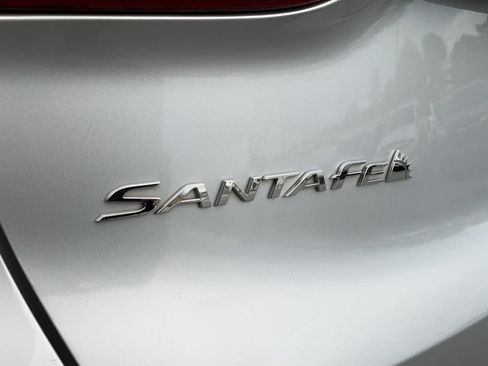 Used 2019 Hyundai Santa Fe Limited FWD image 28