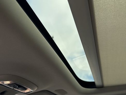 Used 2018 Volvo S90 T5 Momentum w/ Convenience Package image 21