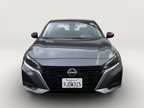 Used 2024 Nissan Altima 2.5 S FWD image 5