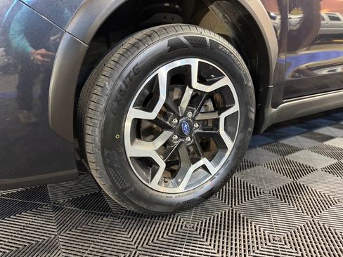 Used 2017 Subaru Crosstrek 2.0i Limited image 8