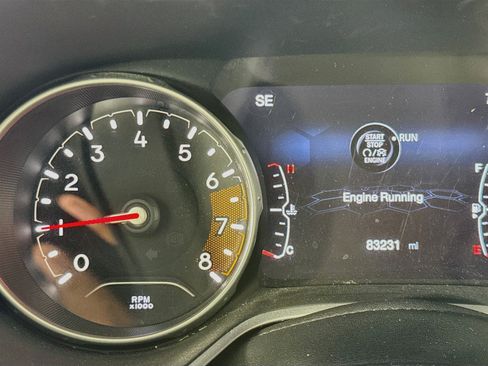 Used 2018 Jeep Compass Latitude w/ Popular Equipment Group AWD/4WD image 12