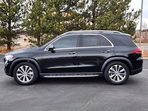 Used 2020 Mercedes-Benz GLE 350 4MATIC image 2