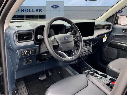 New 2026 Ford Maverick Lariat w/ Black Appearance Package image 7