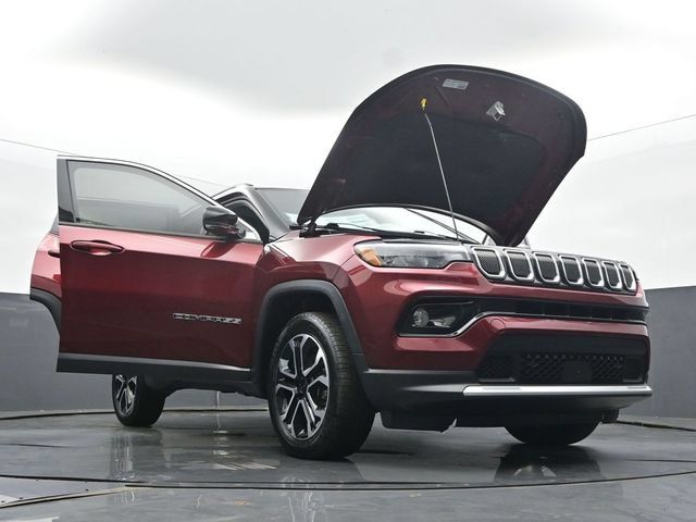 Used 2022 Jeep Compass Limited AWD/4WD image 63