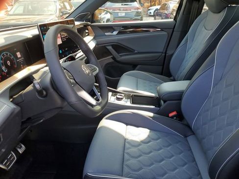 New 2026 Volkswagen Tiguan SEL R-Line image 20