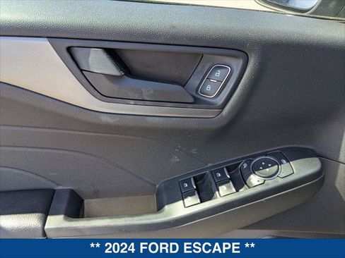 Certified 2024 Ford Escape Active FWD image 11