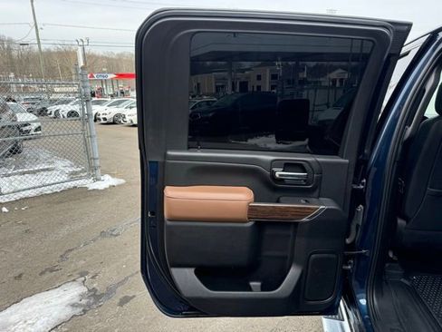 Used 2021 Chevrolet Silverado 2500 High Country image 16