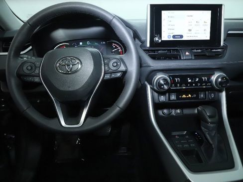 Used 2024 Toyota RAV4 XLE w/ Convenience Package AWD/4WD image 30