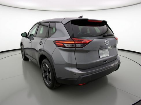 Used 2025 Nissan Rogue SV FWD image 6