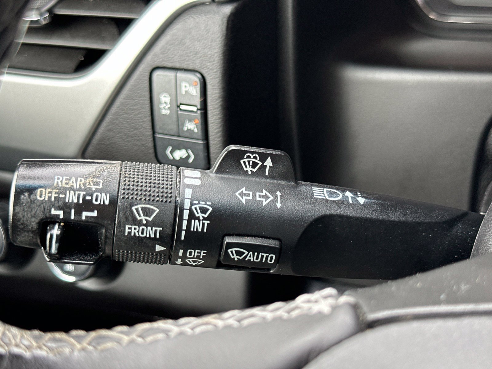 Used 2017 Chevrolet Tahoe LT AWD/4WD image 37