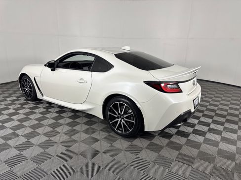 Used 2023 Toyota GR86 w/ ALL Weather Mat Package (TMS) RWD image 6