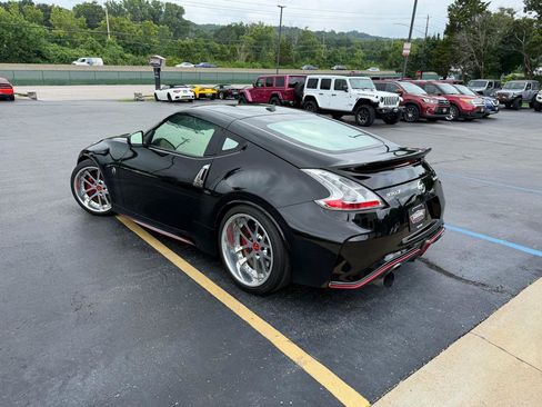 Used 2020 Nissan 370Z NISMO RWD image 5