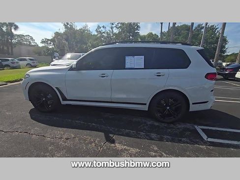 Used 2021 BMW X7 xDrive40i w/ M Sport Package image 25
