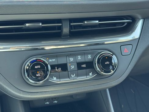 New 2026 Buick Envista Preferred w/ Convenience I Package FWD image 17