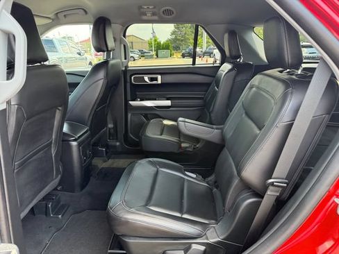 Certified 2023 Ford Explorer XLT w/ Equipment Group 202A AWD/4WD image 10