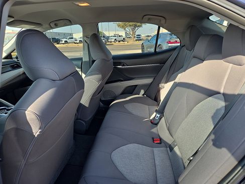 Used 2021 Toyota Camry LE image 8