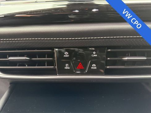 Certified 2024 Volkswagen Atlas SE AWD/4WD image 18