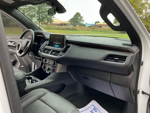 Used 2022 Chevrolet Suburban Premier image 24