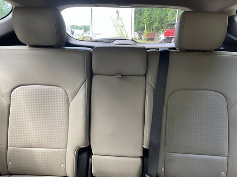 Used 2014 Hyundai Santa Fe Sport w/ Technology Package 04 FWD image 11