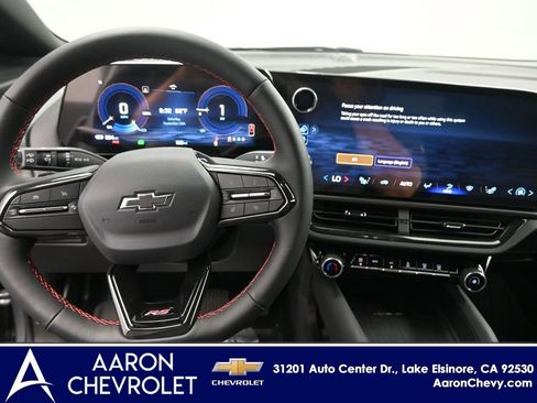 New 2025 Chevrolet Equinox EV RS image 8