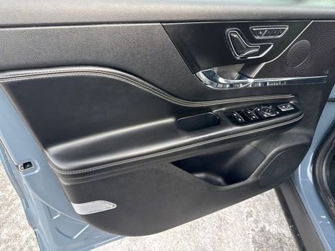 Certified 2023 Lincoln Corsair FWD image 14