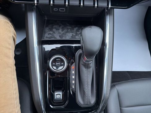 Used 2026 GMC Canyon Elevation w/ Convenience Package image 27