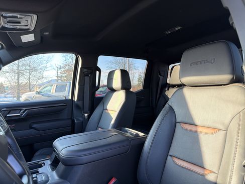 Used 2024 GMC Sierra 1500 AT4 w/ AT4 Premium Package image 27