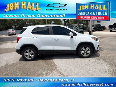 Used 2020 Chevrolet Trax LS FWD image 13